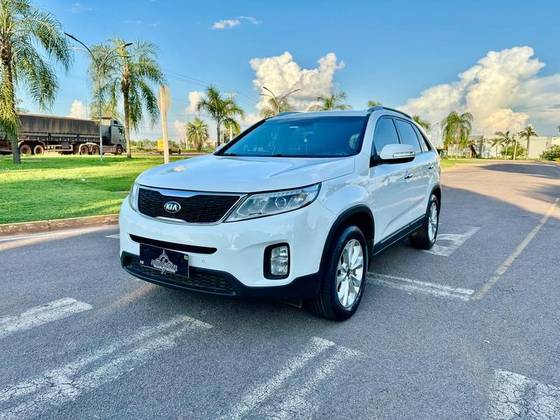 KIA SORENTO 2.4 16V GASOLINA EX 7L 4WD AUTOMÁTICO
